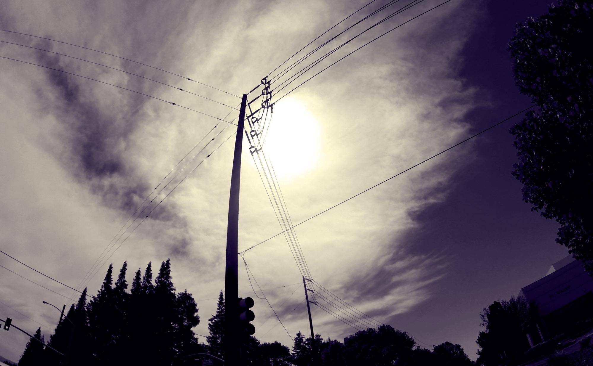 Awarie prądu w Warszawie przyczyny skutki i jak postępować podczas przerw w dostawie energii
